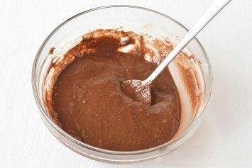 Как приготовить шоколадный кекс за 5 минут в микроволновке