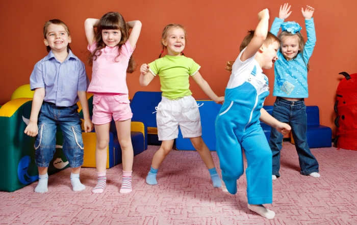 8-Great-Games-to-Get-Children-with-Special-Needs-Active-Moving_700x442
