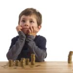 Учим ребенка обращаться с деньгами